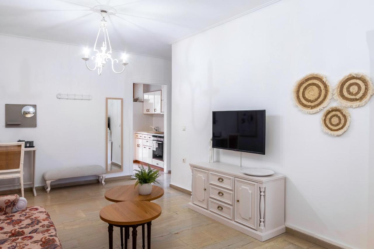 Charming 2 Bedroom With Acropolis View In